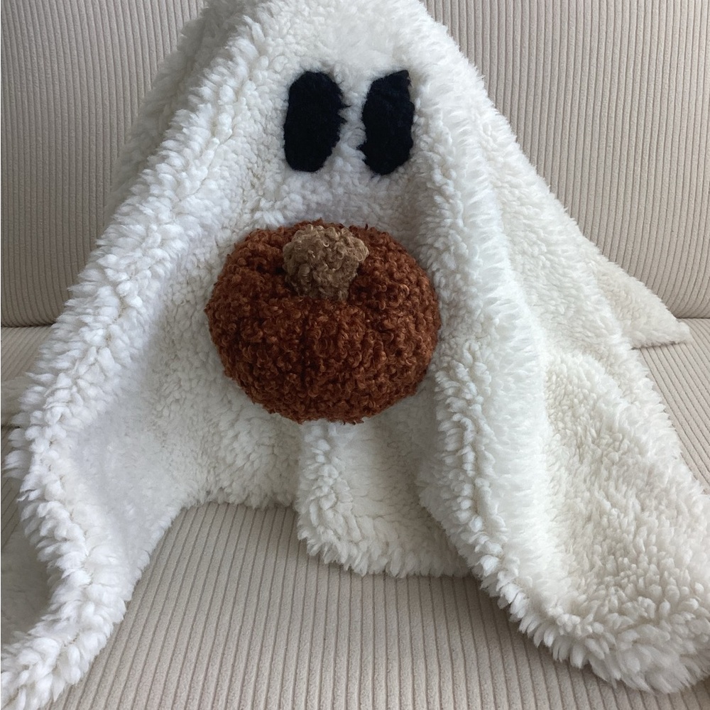NEW Pottery Barn Gus the Ghost With Pumpkin White Sherpa Shaped Pillow Halloween